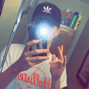 Meet your Posher, Brady